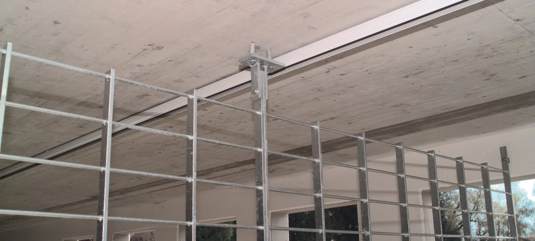 HLC Sleeve Anchor 4 HLC Sleeve Anchor - Image 2