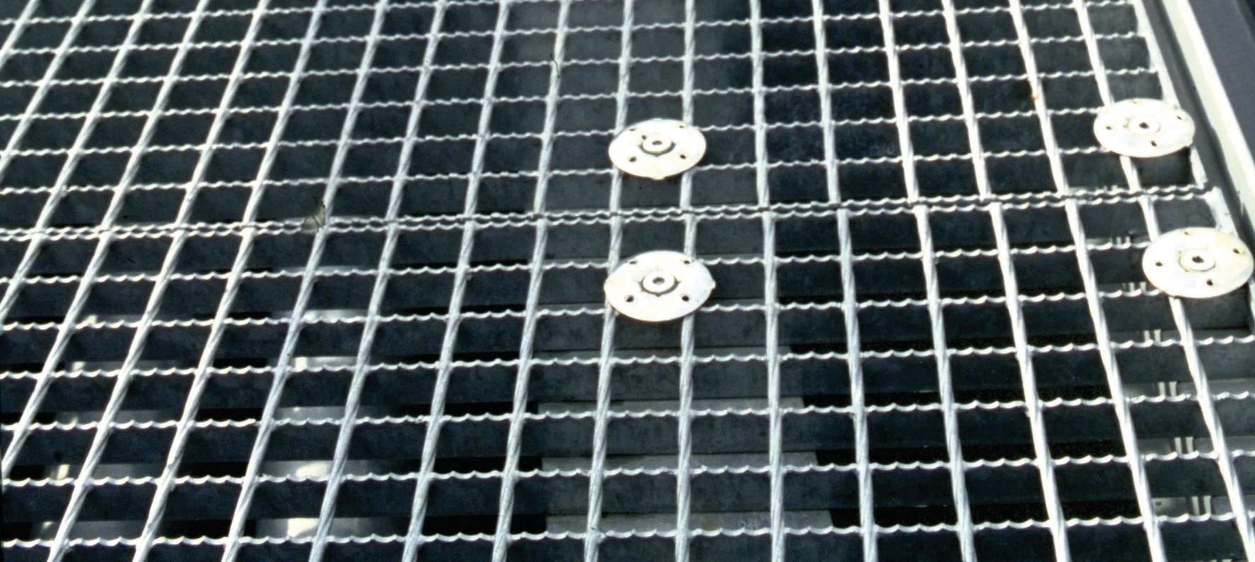 X-FCM-F Grating Fastener Disc (duplex Coated) 5 X-FCM-F Grating Fastener Disc (duplex Coated) - Image 3