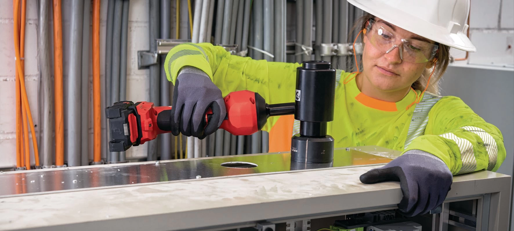 NPU 100-22 Cordless Knockout Punch Tool 3 NPU 100-22 Cordless Knockout Punch Tool - Image 2