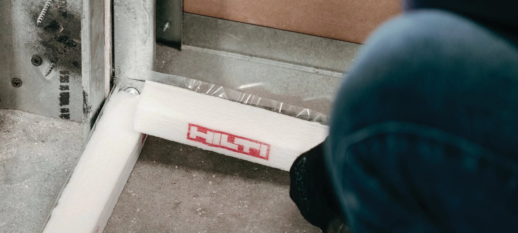 CFS-BTS Firestop Bottom Track Seal 11 CFS-BTS Firestop Bottom Track Seal - Image 9