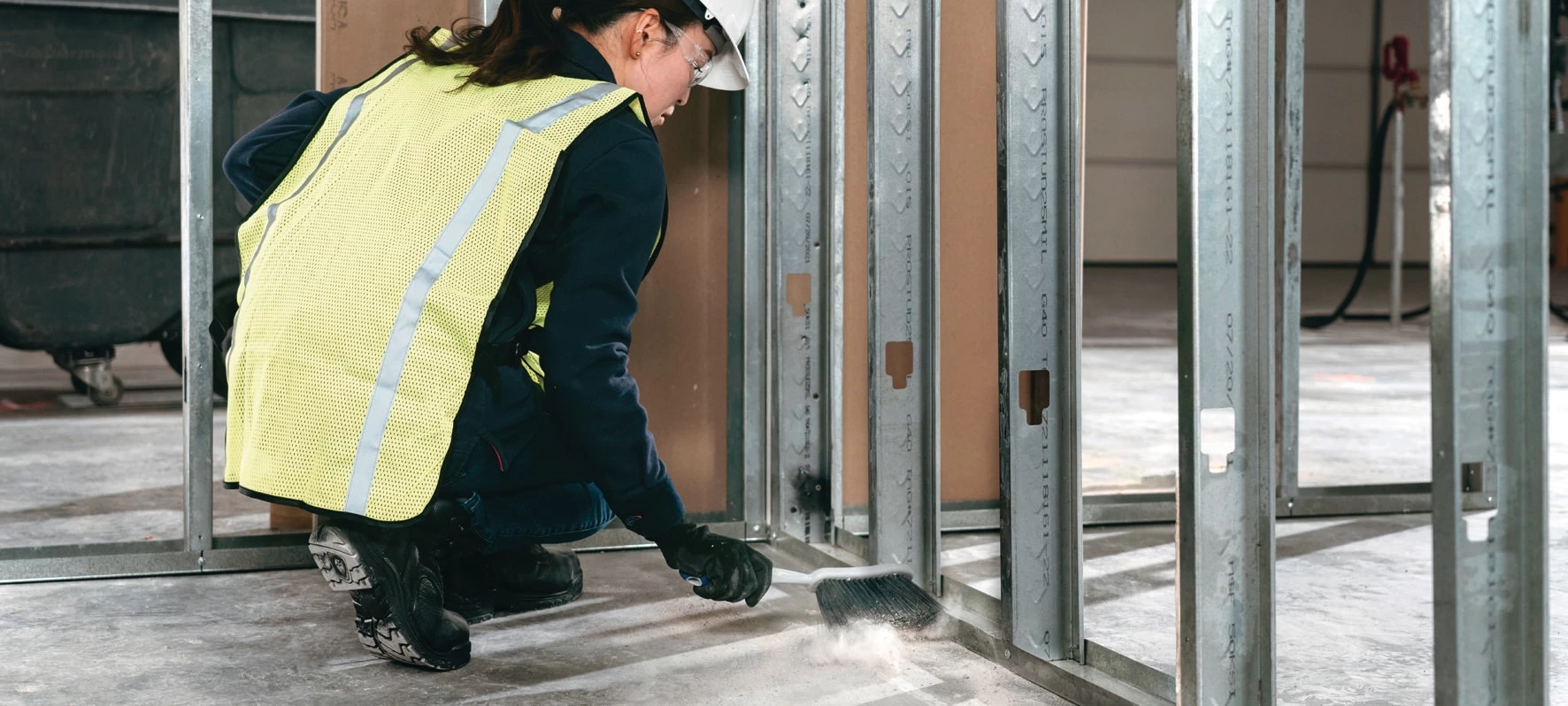 CFS-BTS Firestop Bottom Track Seal 7 CFS-BTS Firestop Bottom Track Seal - Image 5